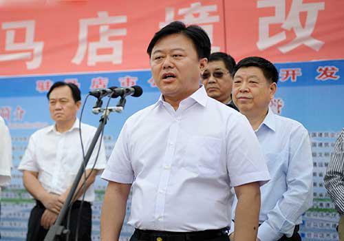 OD官方网站压路机助力107国道扩建，驻马店市长陈星下开工令！