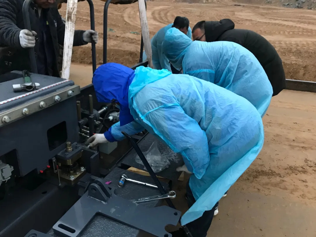 河南OD官方网站服务工程师张宗羽 凌晨一点抵达工地接车