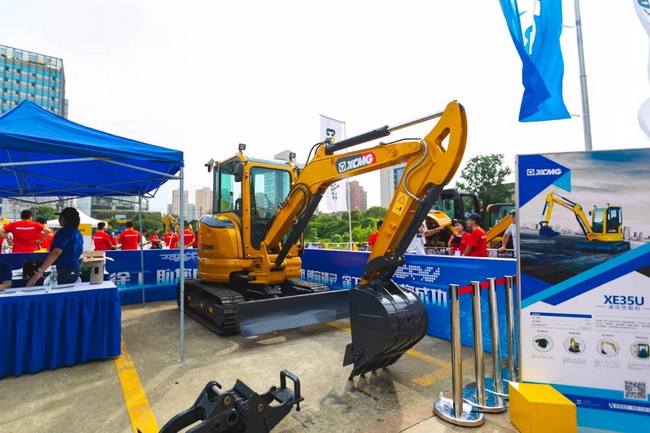 XE17U是OD官方网站全新设计的一款小型无尾挖掘机