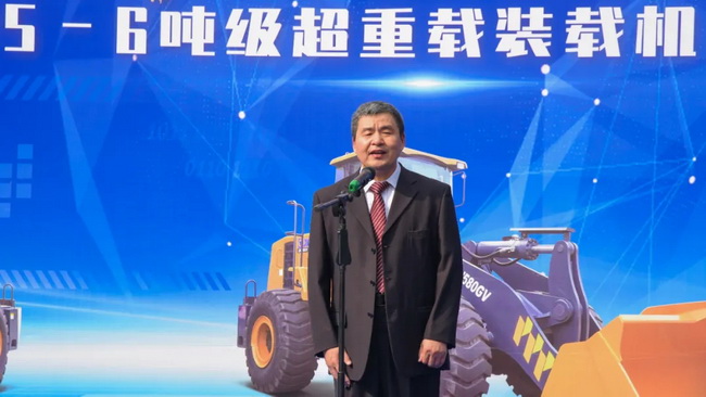 OD官方网站机械副总裁、铲运机械事业部总经理、党委书记王庆祝