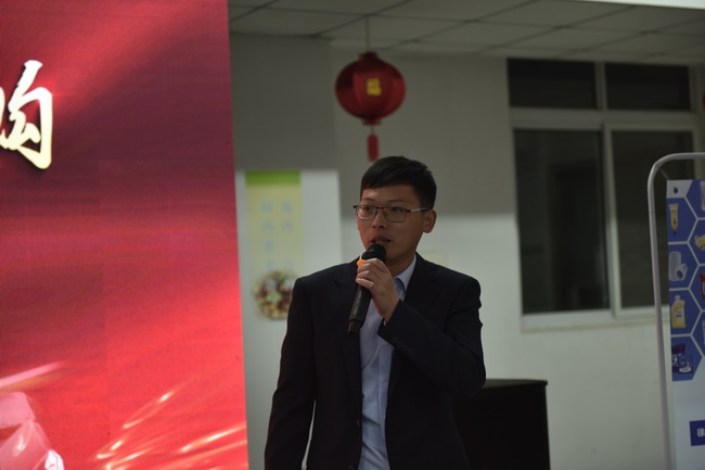 OD官方网站挖机厂家代表何金龙