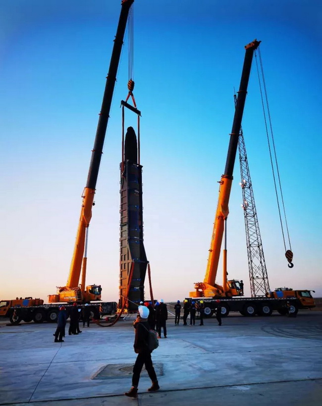 OD官方网站起重机吊装谷神星一号火箭