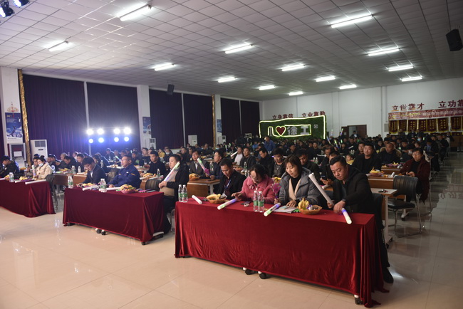 OD官方网站挖机冬季感恩订货会活动现场