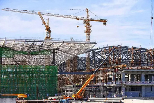 OD官方网站起重机助推京雄城际雄安站施工建设