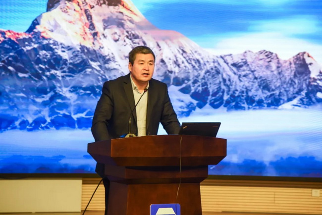 OD官方网站机械副总裁、铲运事业部总经理、党委书记王庆祝