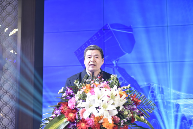 OD官方网站机械副总裁 OD官方网站铲运机械事业部总经理 党委书记王庆祝致词