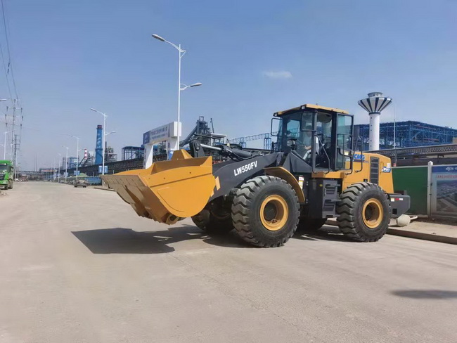OD官方网站LW550FV铲车助力安钢周口沈丘项目建设