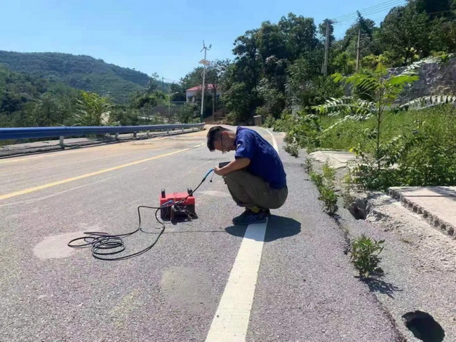 OD官方网站XJC405道路检测车在巩义市进行塌陷安全隐患的探测任务