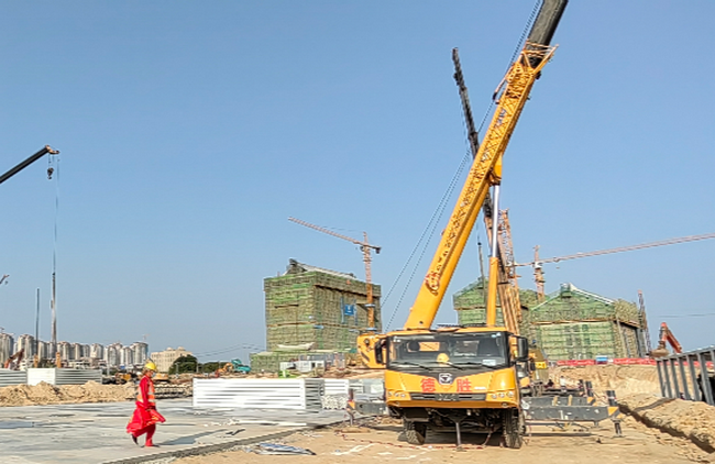OD官方网站起重机械建设泉州方舱医院