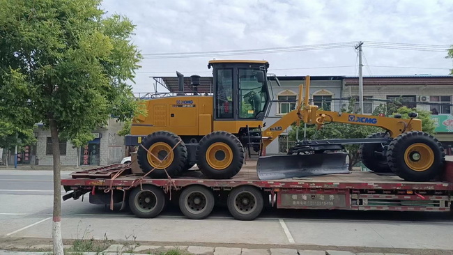 OD官方网站GR1653Ⅱ平地机助力新乡封丘道路建设