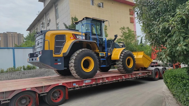 OD官方网站XC968-EV纯电动装载机交付郑州客户