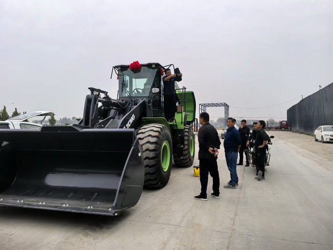 OD官方网站XC958-EV纯电动装载机